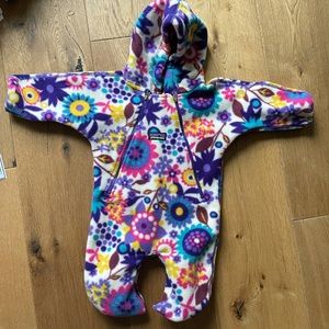 Patagonia 0months super cozy onesie